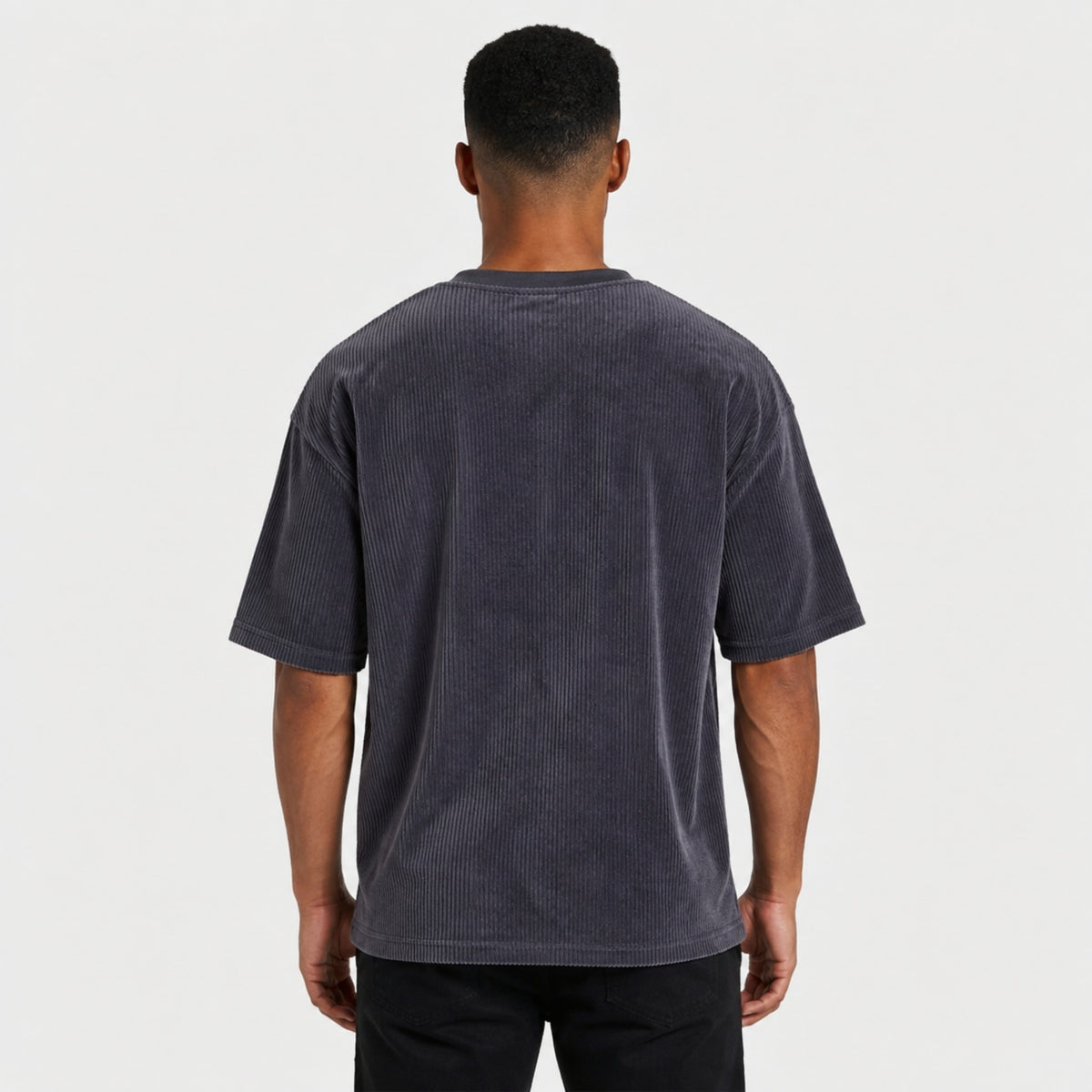 Cord Oversize T-Shirt Herren in Anthrazit – Rückansicht mit strukturierter Cord-Oberfläche