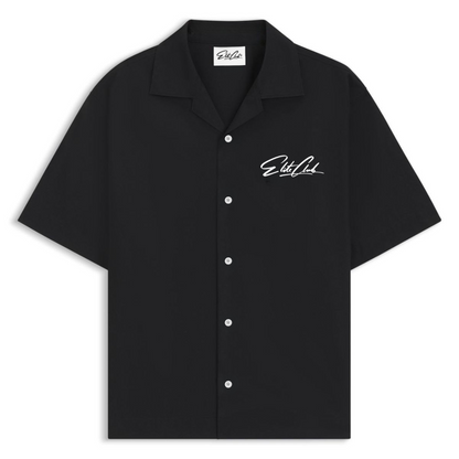 Schwarzes Elite Club® Oversize Baumwollhemd mit gesticktem Logo auf der Brust, Reverskragen und durchgehender Knopfleiste – minimalistisches Streetwear-Design.