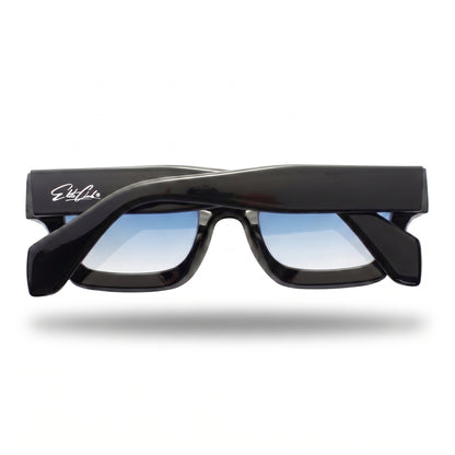 Sonnenbrille Herren mit blauen Verlaufsgläsern, glänzender Rahmen, Rückansicht mit eingeklappten Bügeln