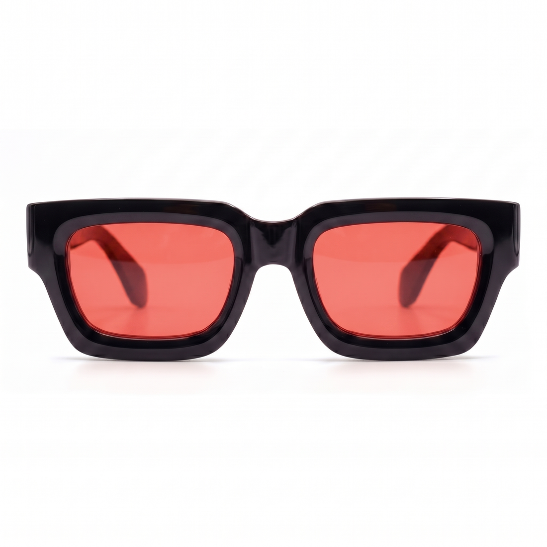 Sonnenbrille Herren mit roten Gläsern und glänzendem schwarzem Rahmen, Frontansicht