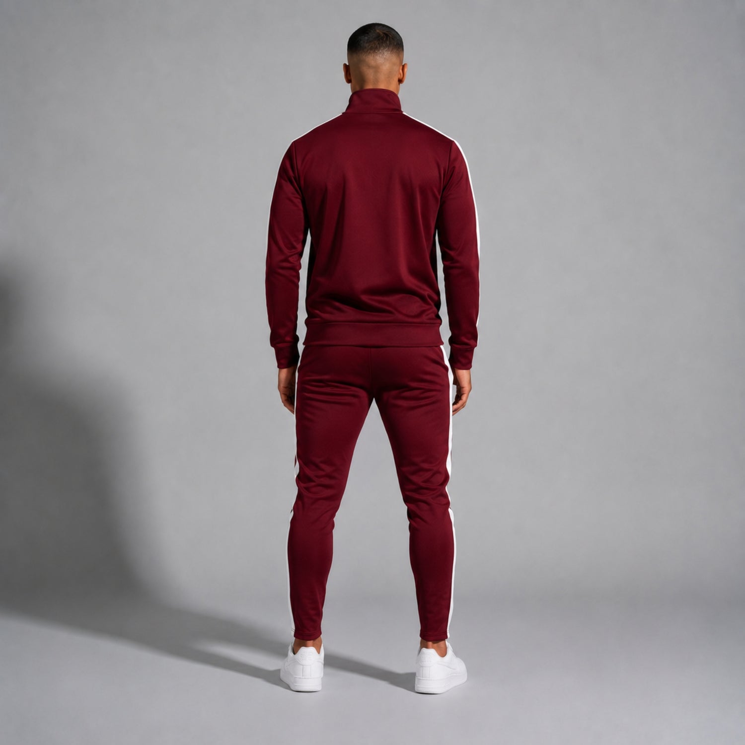 Trainingsanzug Herren Burgundy Slim Fit Tracksuit von Elite Club ®, Rückansicht