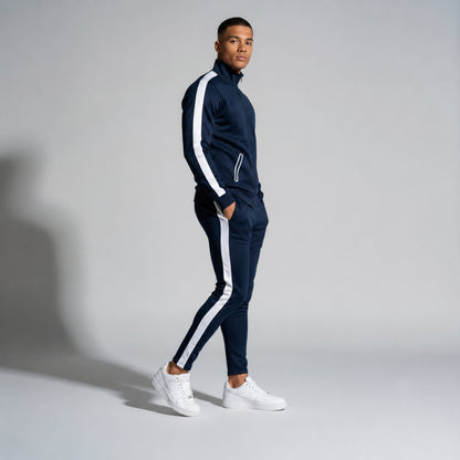 Trainingsanzug Herren Navy Slim Fit Tracksuit von Elite Club ®, Seitenansicht