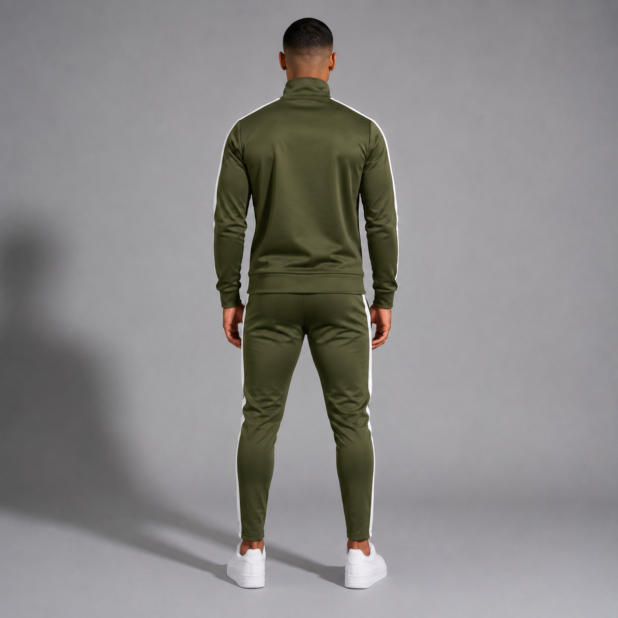 Trainingsanzug Herren Olivgrün Slim Fit Tracksuit von Elite Club ®, Rückansicht
